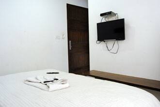Hotel A-10 International, New Delhi 3